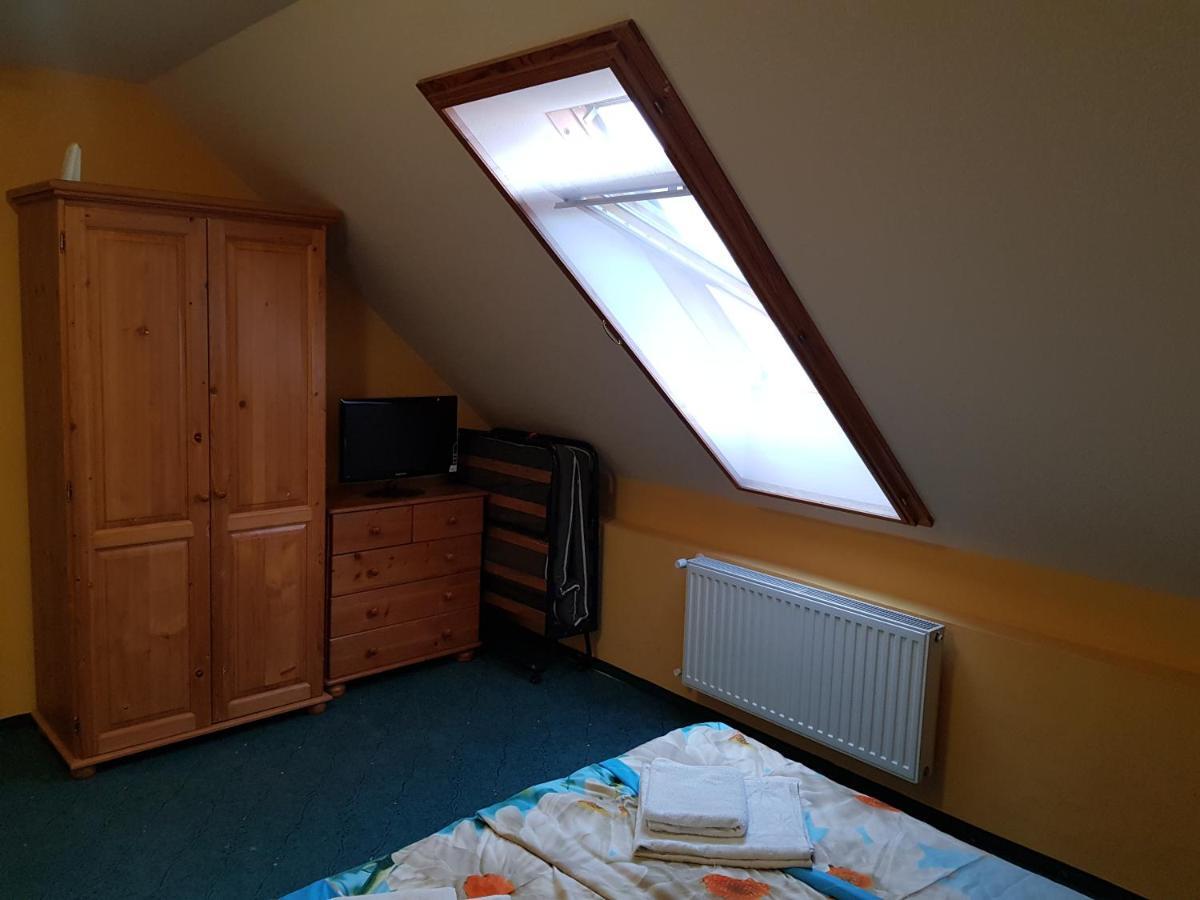 Ada Apartmanhaz Hajdúszoboszló Exteriör bild